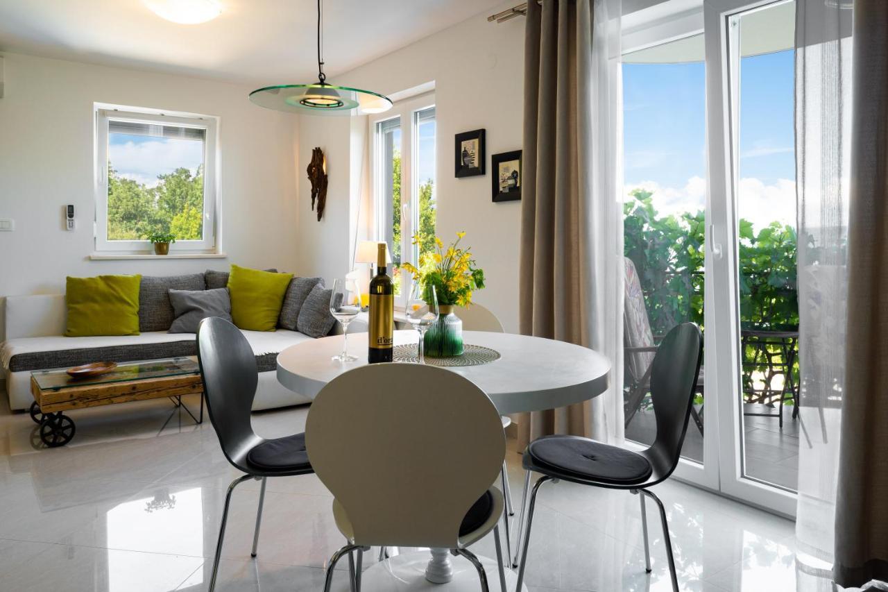 Ferienhaus Nera 플로민 외부 사진