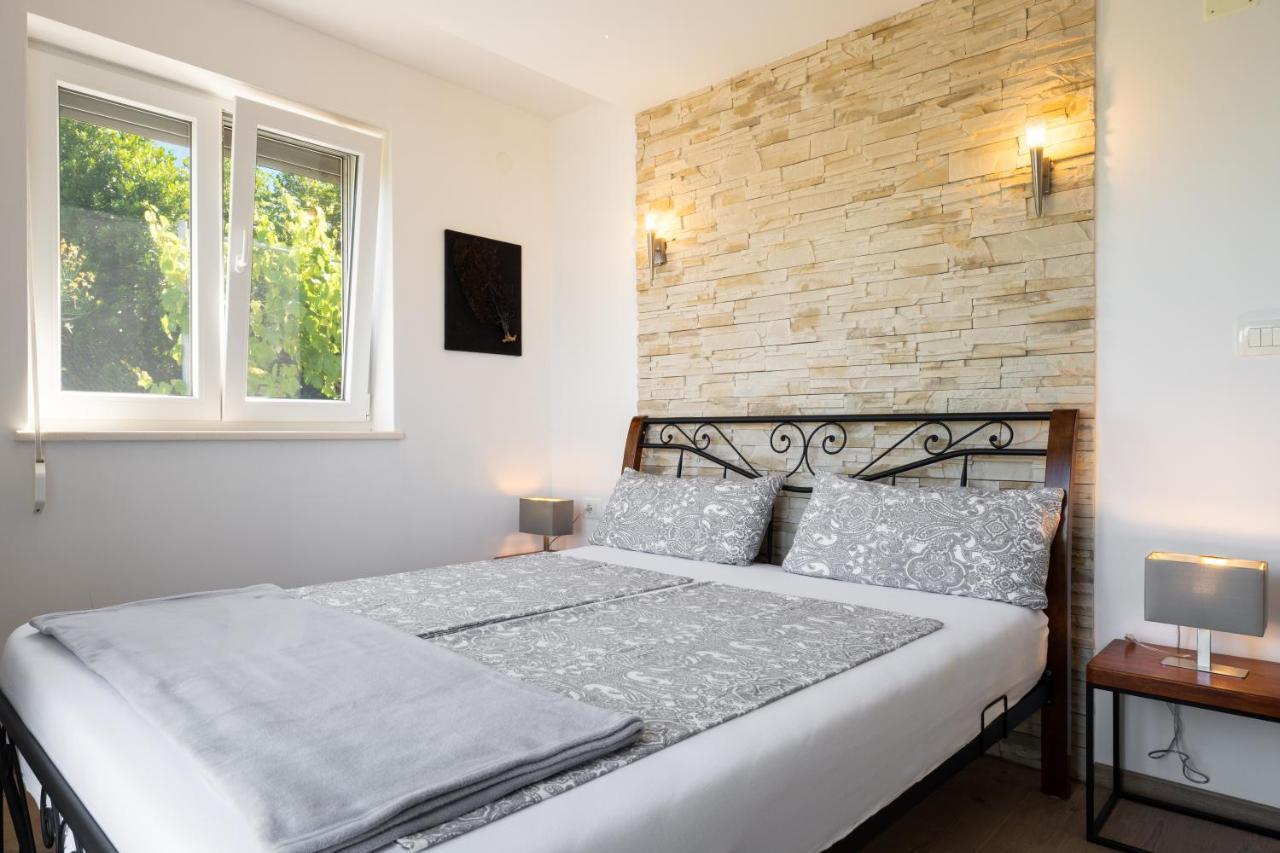 Ferienhaus Nera 플로민 외부 사진
