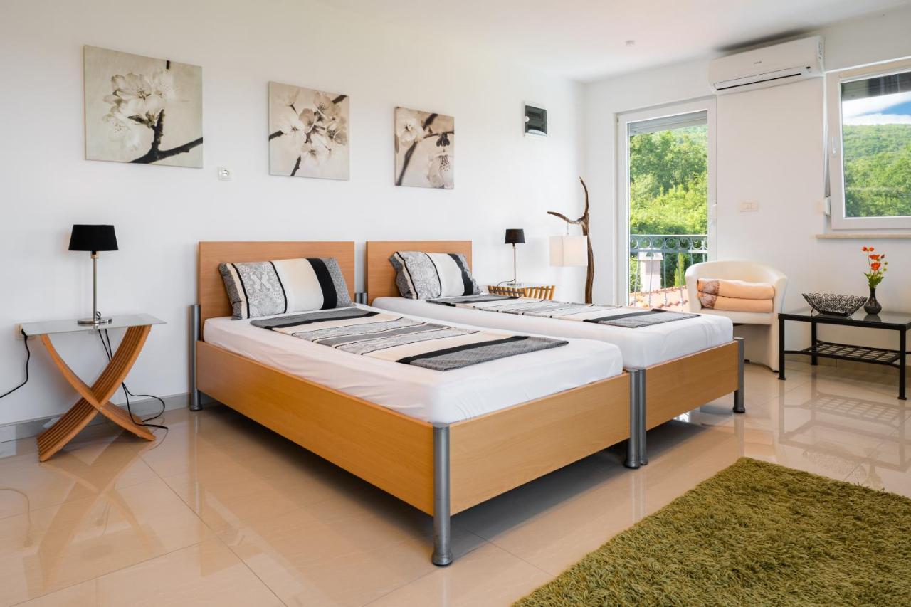 Ferienhaus Nera 플로민 외부 사진
